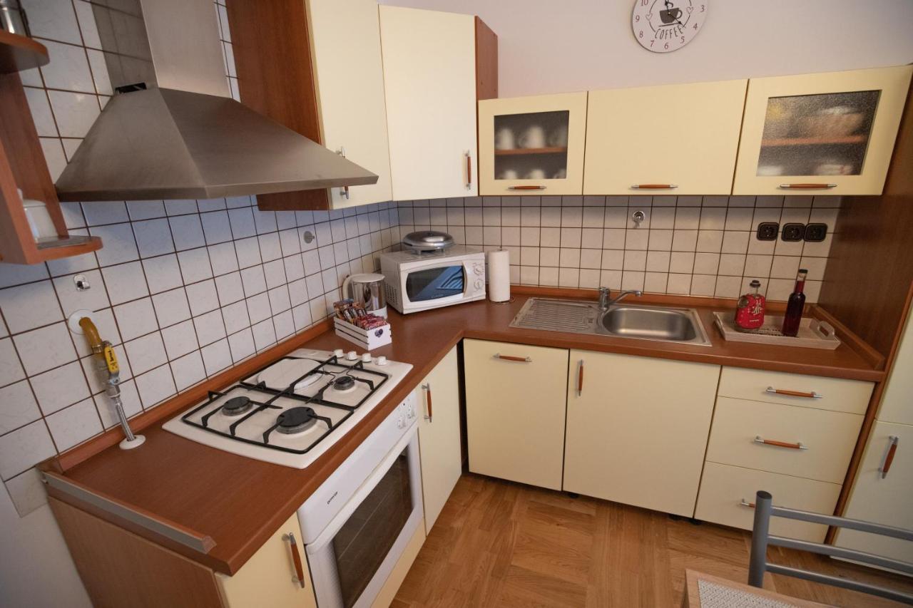 Ferienwohnung Excellent - Kuca Za Odmor U Zupanji Zupanja Exterior foto