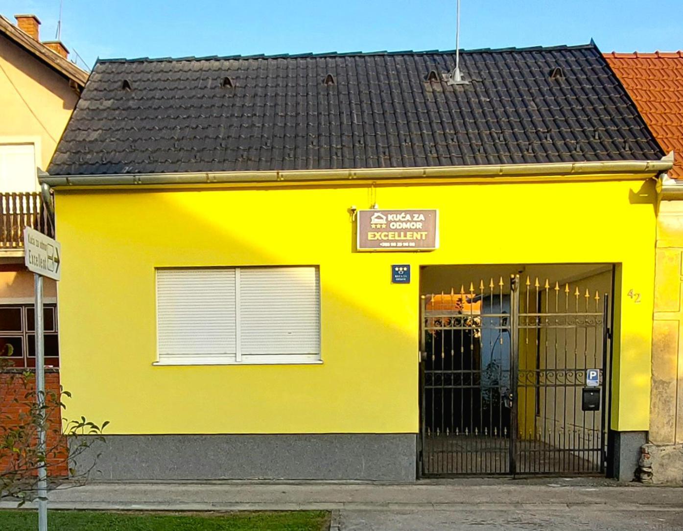 Ferienwohnung Excellent - Kuca Za Odmor U Zupanji Zupanja Exterior foto